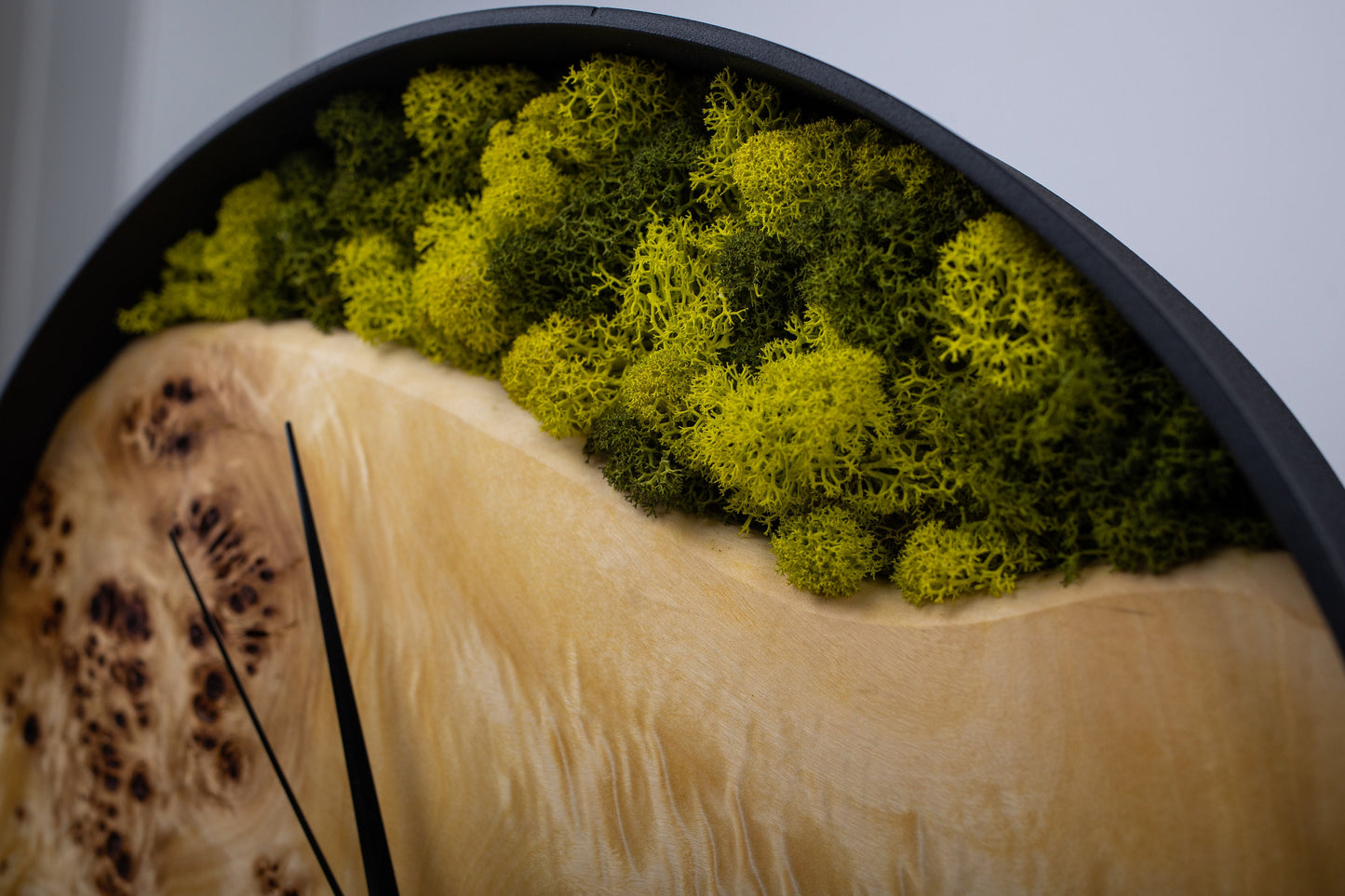 Wooden Wall Clock with Moss, Green Moss Scandinavian Home Decor, Resin Wood Art