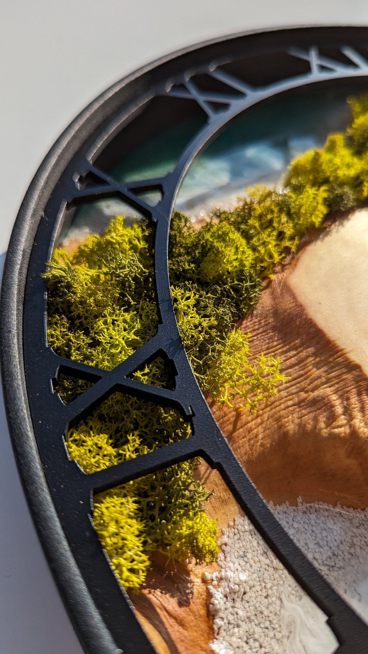 Moss Wood Wall Clock: Epoxy Resin & Preserved Moss Art