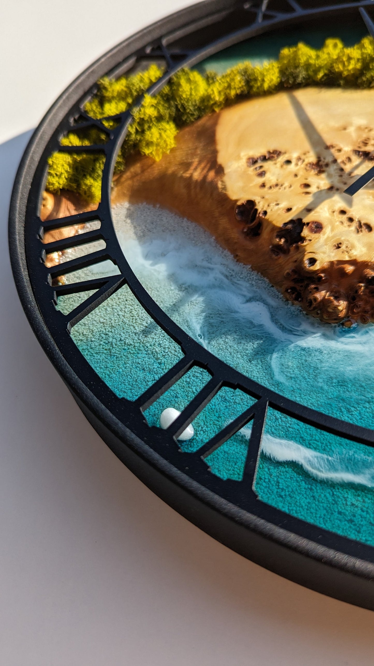 Moss Wood Wall Clock: Epoxy Resin & Preserved Moss Art