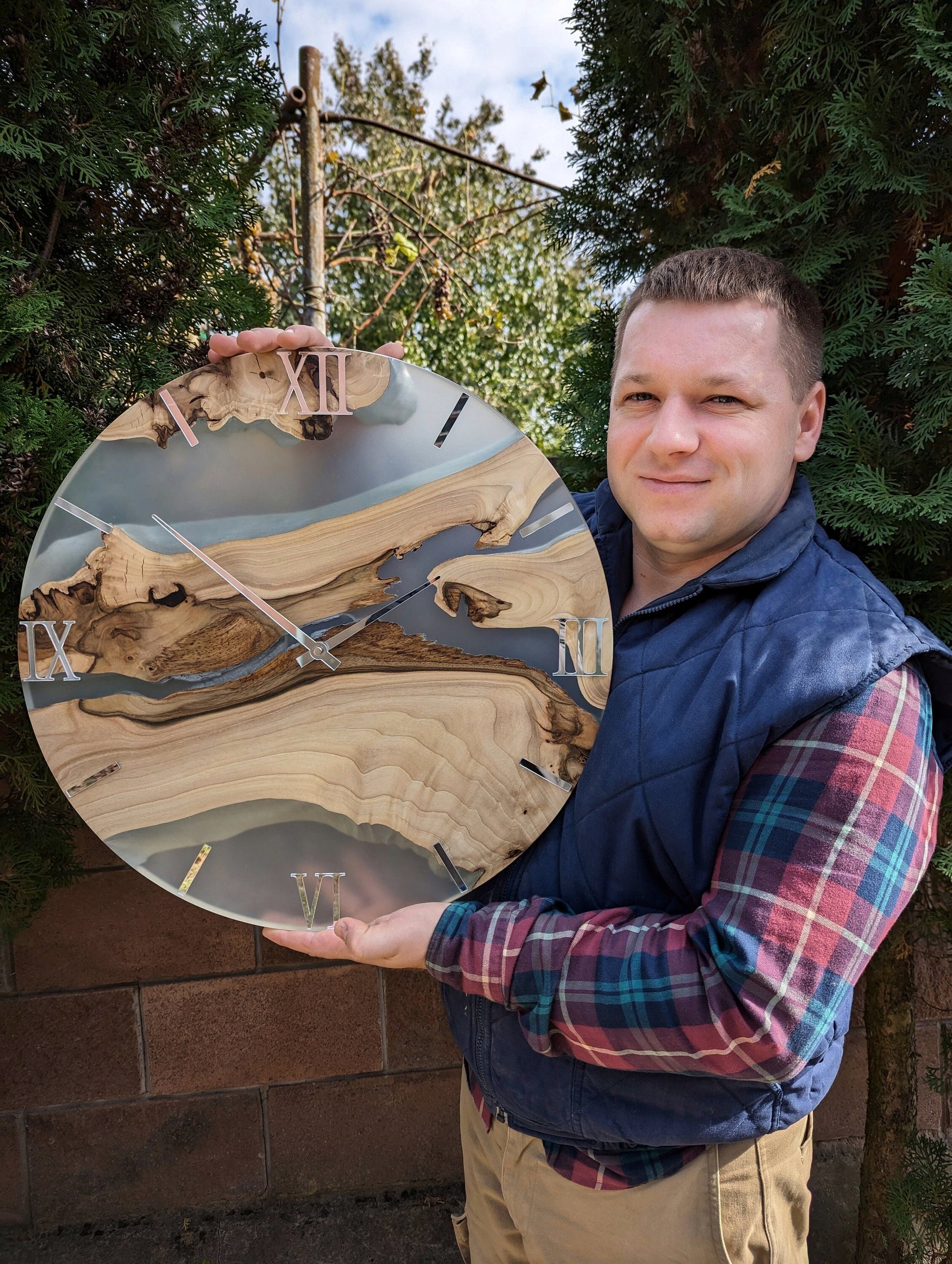 Handmade Walnut Wall Clock: Modern Epoxy Resin, Silent Movement