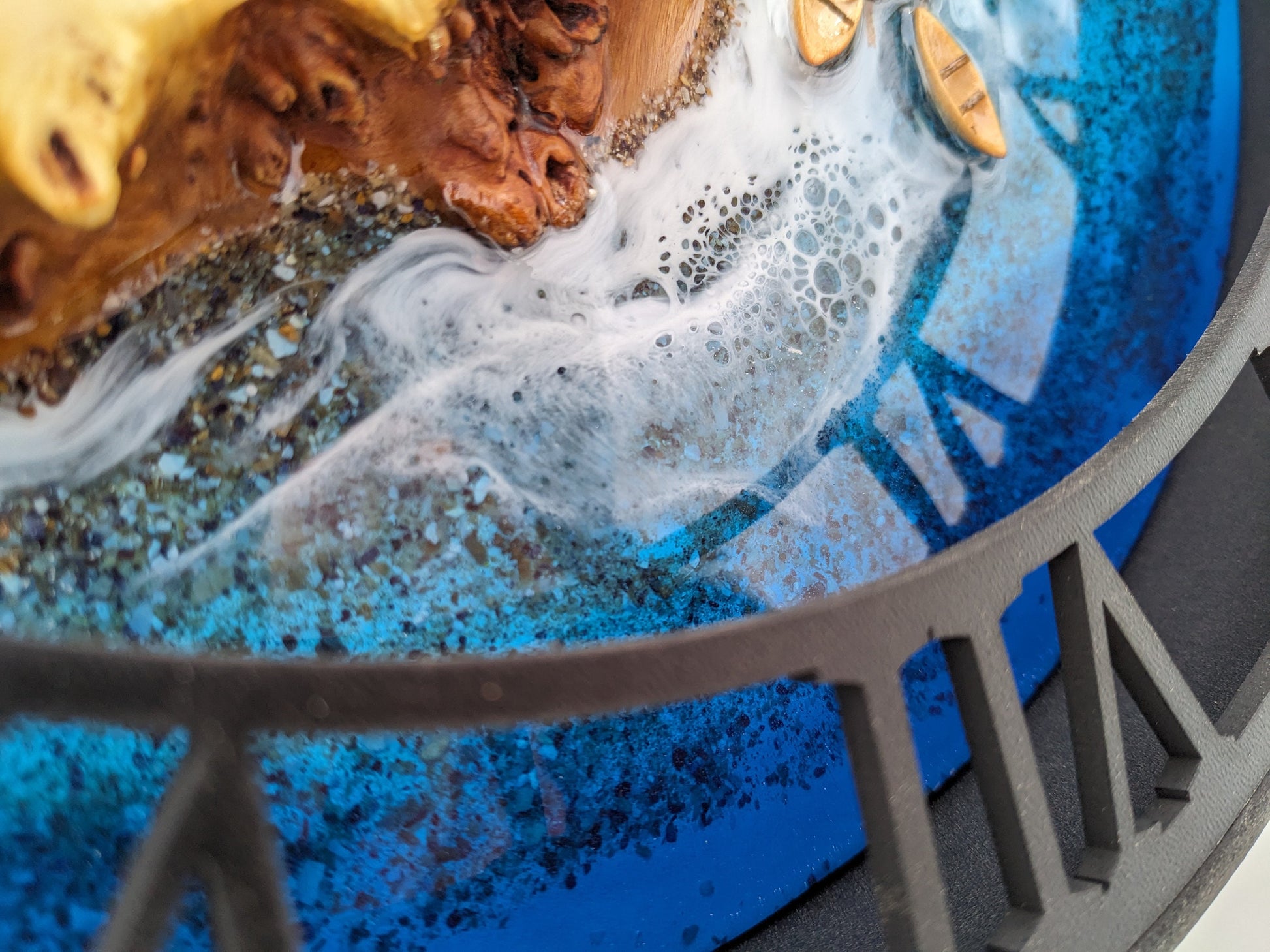 Epoxy Resin Ocean Clock: Moss & Wood Beach Wave Decor