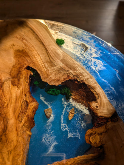 Handmade Ocean Epoxy Resin Coffee Table: Round Walnut Live Edge