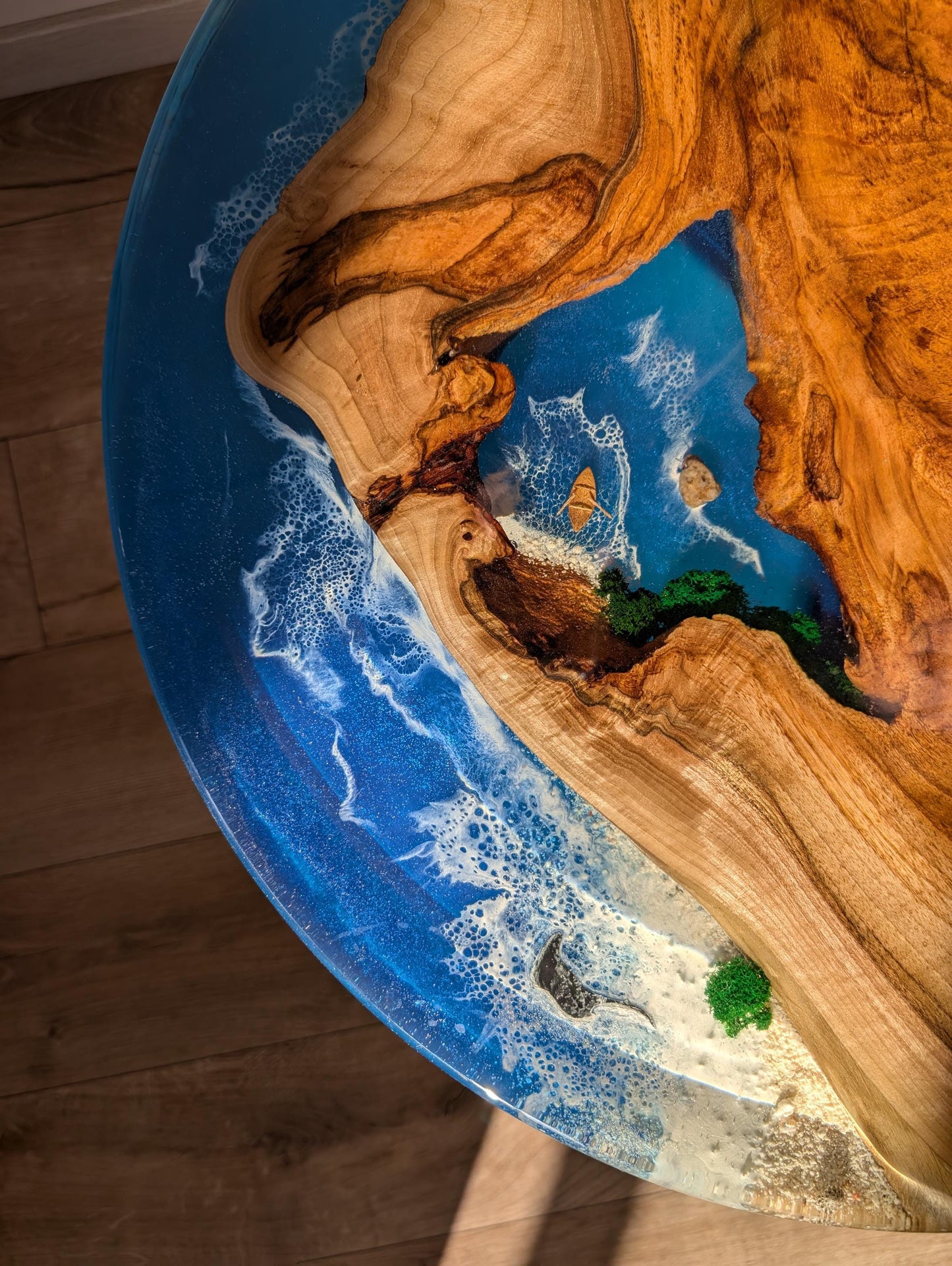 Handmade Ocean Epoxy Resin Coffee Table: Round Walnut Live Edge