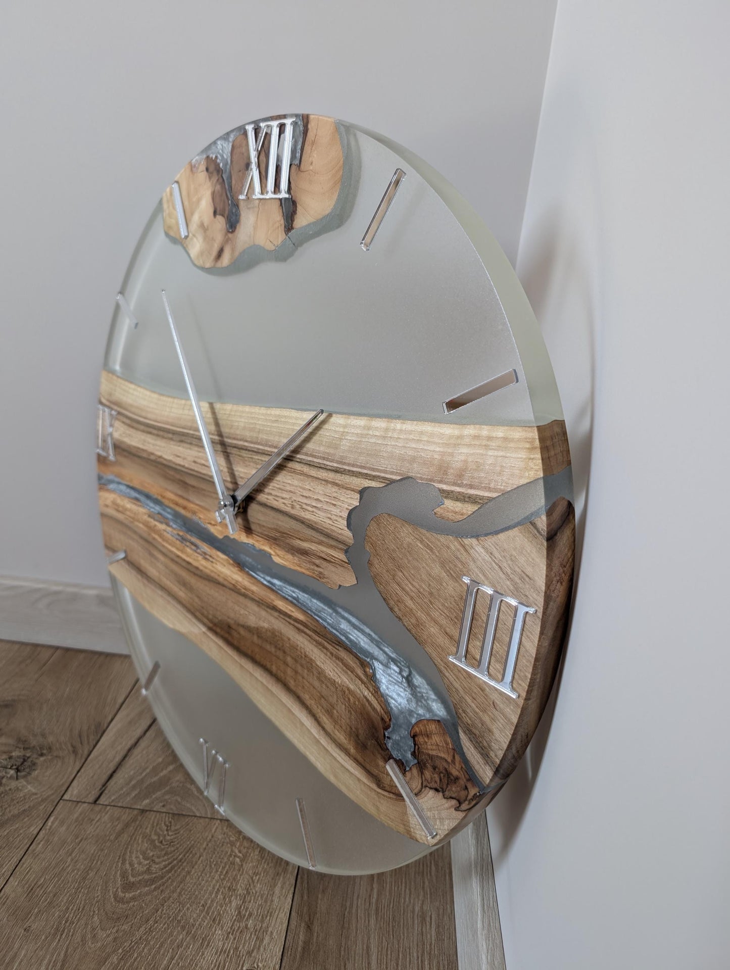 Epoxy Resin Wall Clock: Large Transparent Wood Decor