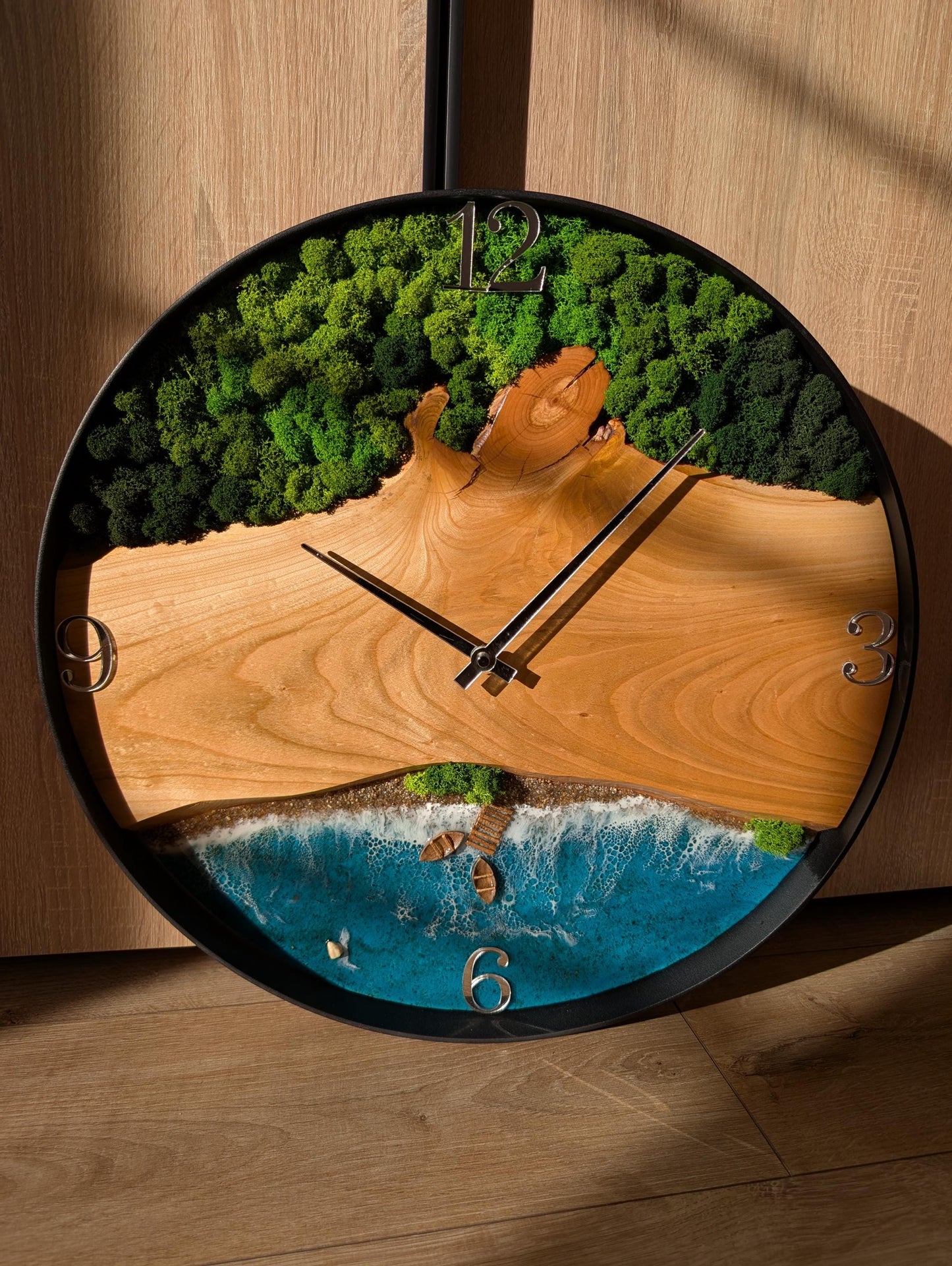 Oversized Ocean Resin Wall Clock: Handmade Coastal Home Decor