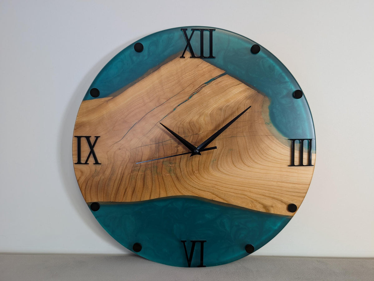 Handmade Wood and Epoxy Resin Wall Clock – Matte Finish, Modern Rustic Decor, Large Round Clock with Mirror Acrylic Numbers, Unique Gift
